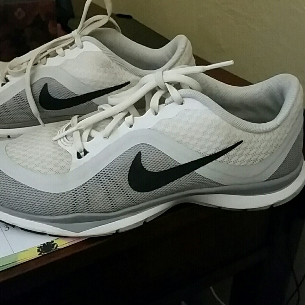 NIKE Flex TR 6 Training Sneaker